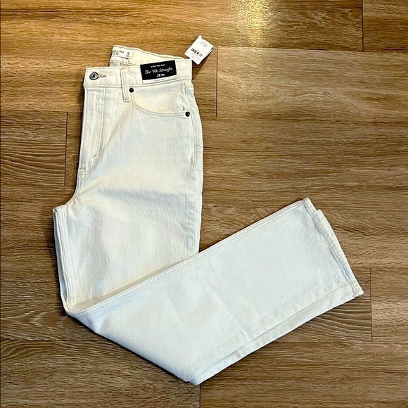 Abercrombie and Finch White/cream Denim Jeans- Ultra High Rise 90s Straight Jean - Picture 3 of 5
